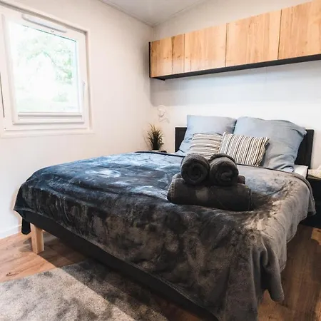 Auszeit Am Alfsee, Inklusive Dinopark Und Indoorspielplatz 펜션